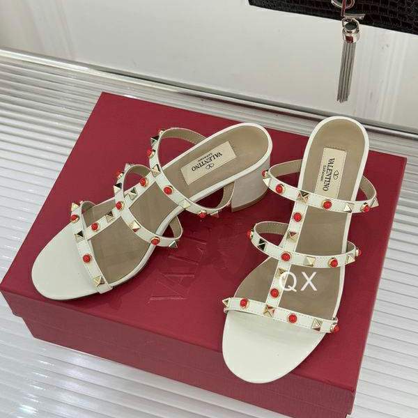 Picture of Valentino Shoes _SKUValentinosz35-40JX020220317